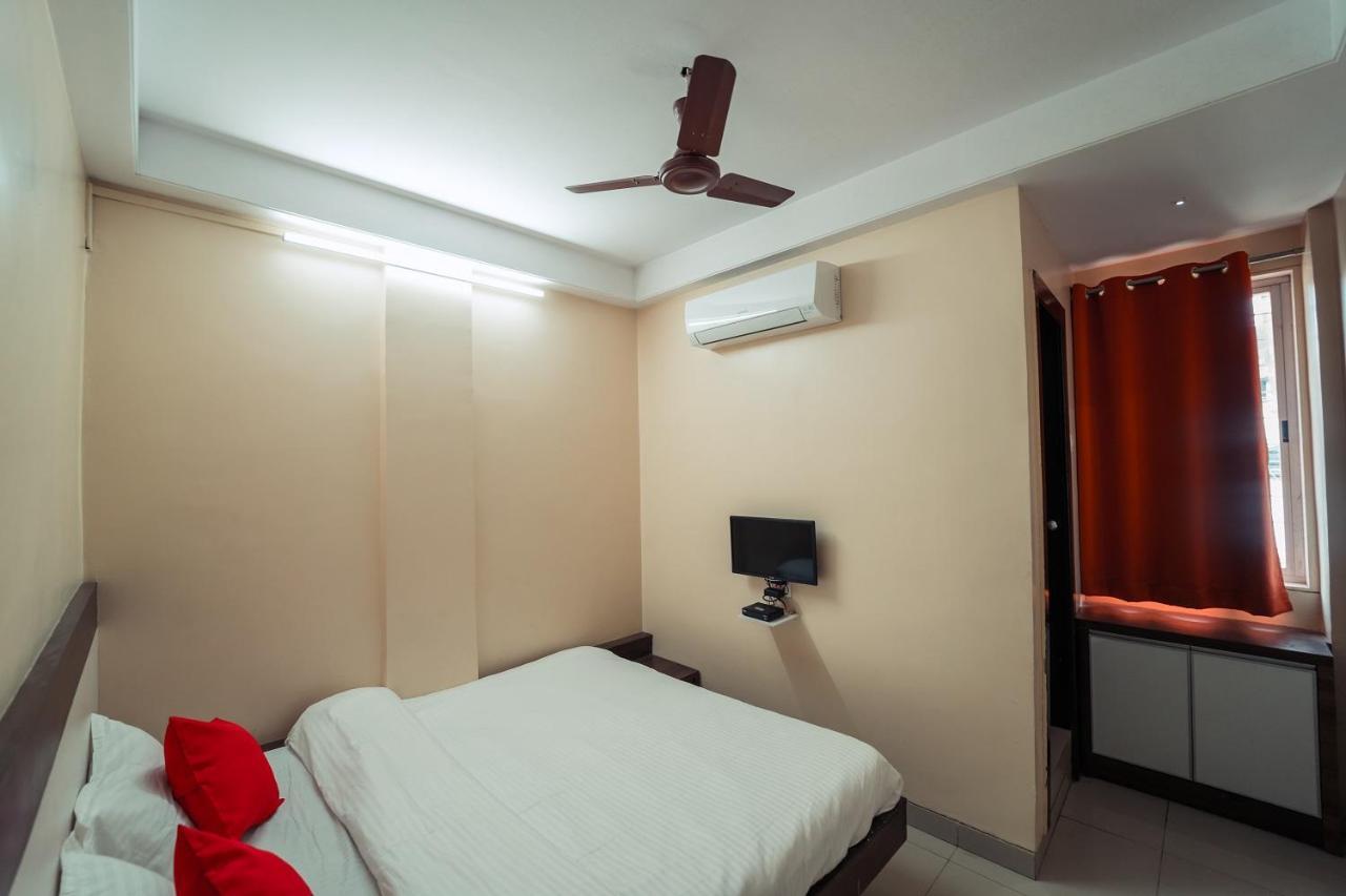 Hotel Aashish Deluxe Pet Friendly Kolhapur Exterior photo